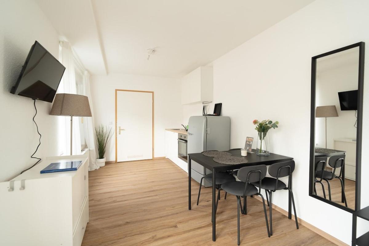 Modernes City-Studio Universitaet Koblenz Koblenz  Kültér fotó