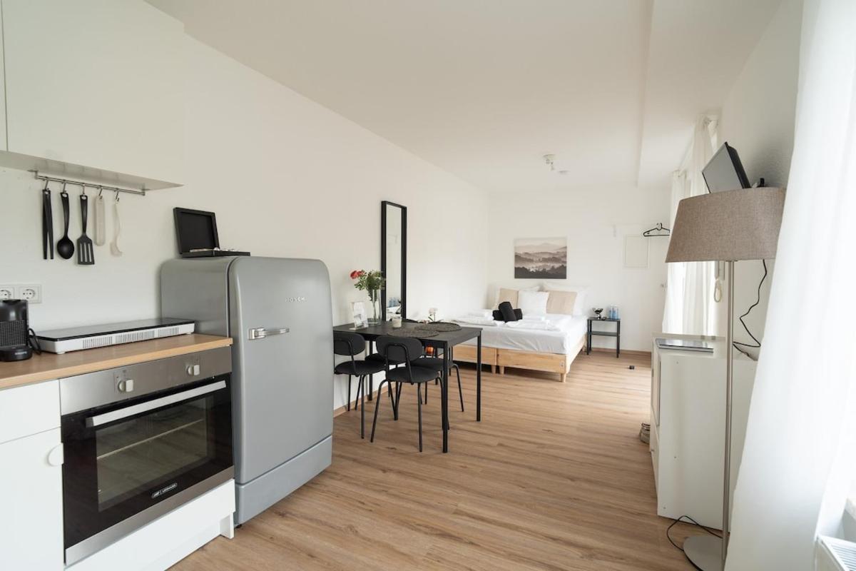 Modernes City-Studio Universitaet Koblenz Koblenz  Kültér fotó